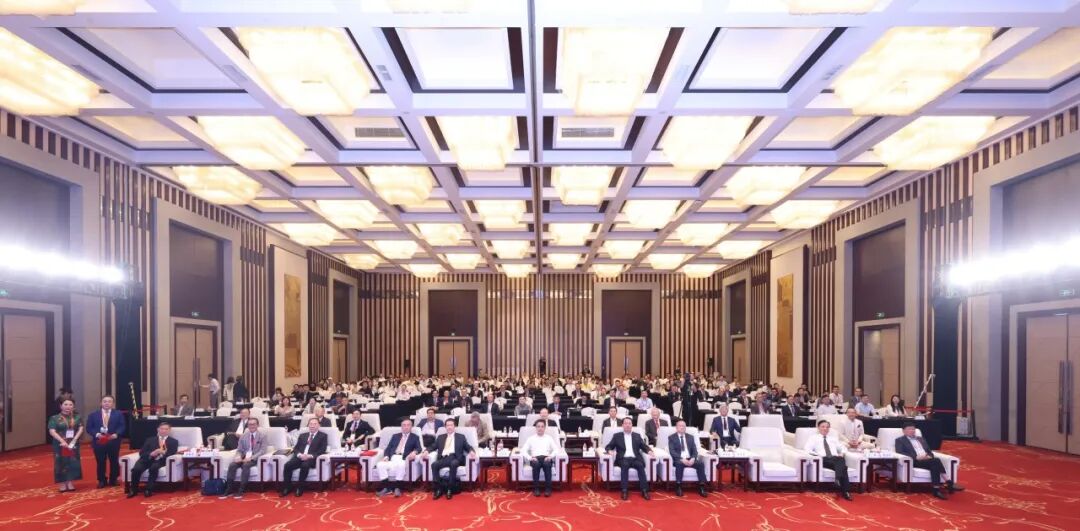 同济大学附属同济医院崔海燕教授当选世界华裔整形外科医师大会新一届执行理事会理事(图5) 同济大学附属同济医院崔海燕教授当选世界华裔整形外科医师大会新一届执行理事会理事(图5)